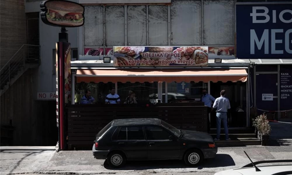 Δολοφονία στη Μεταμόρφωση: Η στιγμή που πέφτει νεκρός ο 58χρονος
